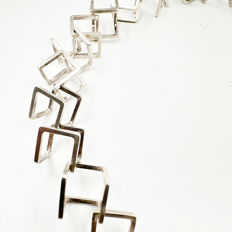 Silver wire cube Choker